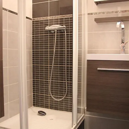 Apartment Du Lou - Location: Joli Pour 4 Avec Belle Vue Mae-9093